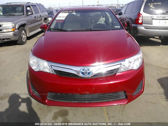 4T1BD1FK4EU098103 - 2014 TOYOTA CAMRY HYBRID/LE/XLE RED photo 6