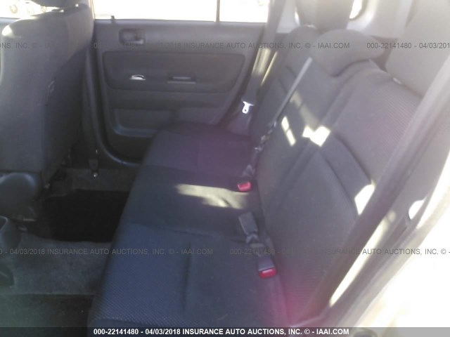 JTLKT324X40141394 - 2004 TOYOTA SCION XB SILVER photo 8