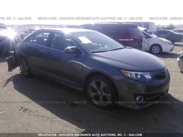 4T1BF1FK4EU397584 - 2014 TOYOTA CAMRY L/SE/LE/XLE 灰色 照片 1