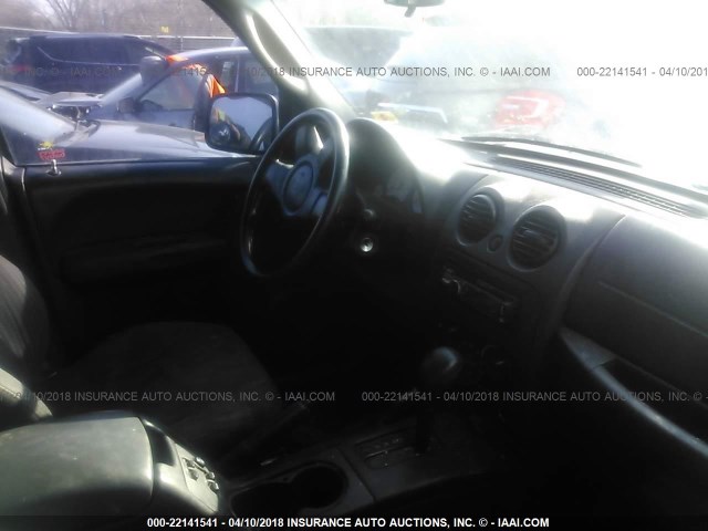 1J4GL48K04W156572 - 2004 JEEP LIBERTY SPORT 银色 照片 5