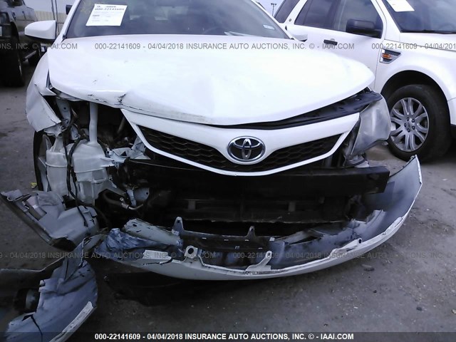 4T1BF1FK9DU262471 - 2013 TOYOTA CAMRY L/SE/LE/XLE WHITE photo 6