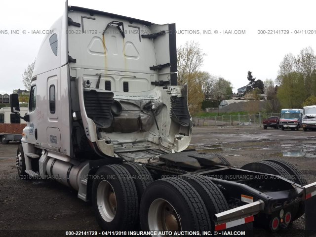 3AKJGLD51ESFR6006 - 2014 FREIGHTLINER CASCADIA 125  WHITE photo 3