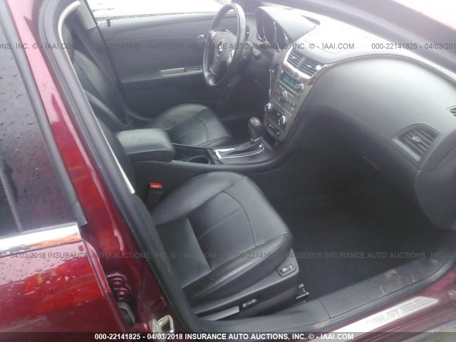 1G1ZE5EB9AF156139 - 2010 CHEVROLET MALIBU LTZ 红色 照片 5