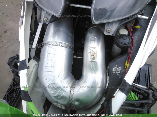 4UF08SNW98T105270 - 2008 ARCTIC CAT 599CC  绿色 照片 10