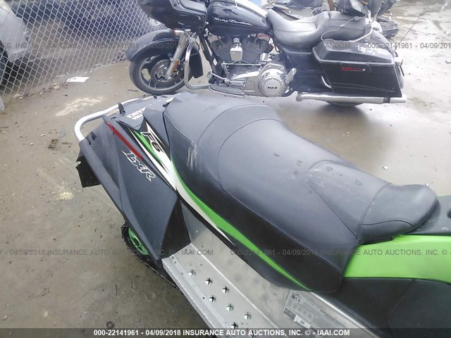 4UF08SNW98T105270 - 2008 ARCTIC CAT 599CC  绿色 照片 8