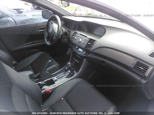 1HGCR2F51HA235404 - 2017 HONDA ACCORD SPORT WHITE photo 5