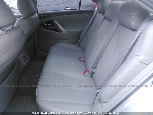 4T1BK46K69U595425 - 2009 TOYOTA CAMRY SE/LE/XLE ვერცხლისფერი ფოტო 8