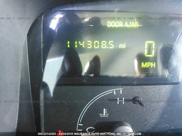 1LNHM81W54Y602209 - 2004 LINCOLN TOWN CAR EXECUTIVE/SIGNATURE თეთრი ფოტო 7