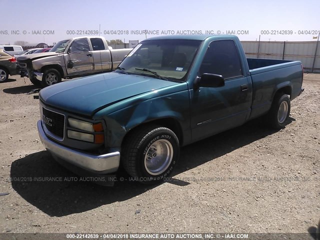 1GTEC14W8VZ546176 - 1997 GMC SIERRA C1500 GREEN photo 2