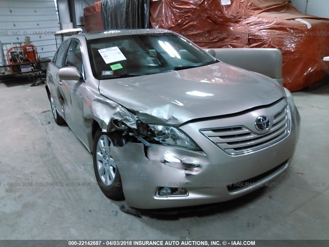 4T1BK46K07U532303 - 2007 TOYOTA CAMRY NEW GENERAT LE/XLE/SE GOLD photo 1