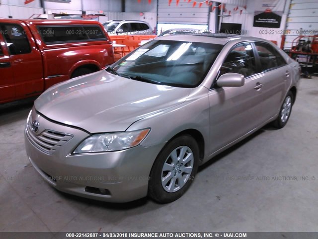 4T1BK46K07U532303 - 2007 TOYOTA CAMRY NEW GENERAT LE/XLE/SE GOLD photo 2