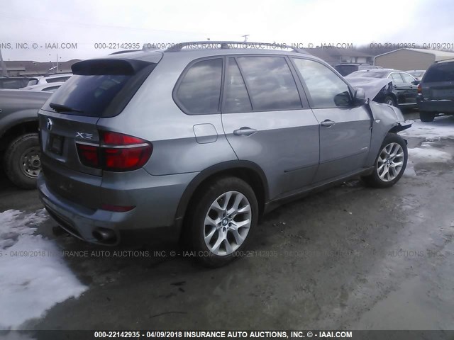 5UXZV4C58BL741214 - 2011 BMW X5 XDRIVE35I Сұр фото 4