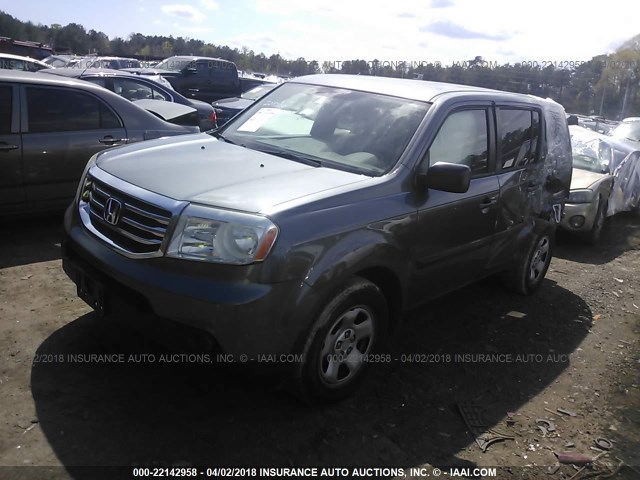 5FNYF3H22DB001148 - 2013 HONDA PILOT LX GRAY photo 2