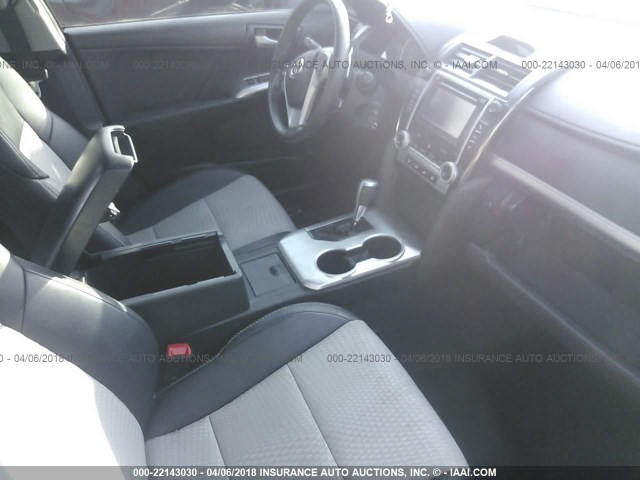 4T1BF1FK8DU675434 - 2013 TOYOTA CAMRY L/SE/LE/XLE 红色 照片 5