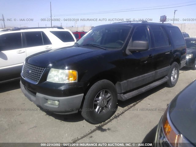 1FMRU15WX3LC37625 - 2003 FORD EXPEDITION XLT შავი ფოტო 2