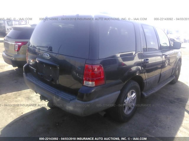 1FMRU15WX3LC37625 - 2003 FORD EXPEDITION XLT BLACK photo 4