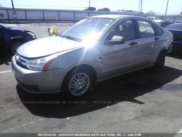 1FAHP35NX8W195530 - 2008 FORD FOCUS SE/SEL/SES SILVER photo 2