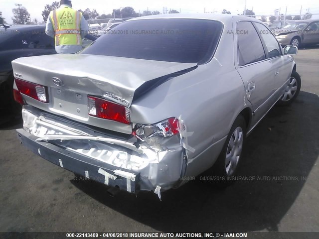 4T1BG22K51U860335 - 2001 TOYOTA CAMRY CE/LE/XLE 银色 照片 4