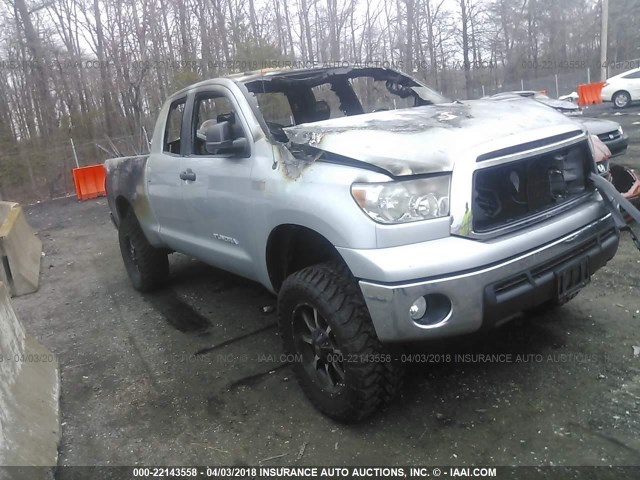 5TFUY5F18CX235300 - 2012 TOYOTA TUNDRA DOUBLE CAB SR5 SILVER photo 1