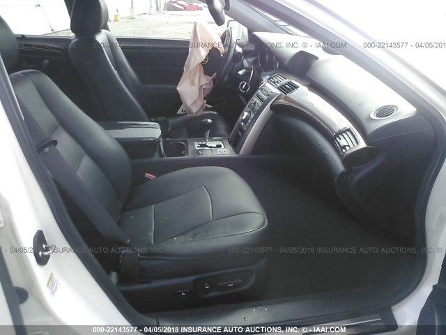 JH4KB16576C006945 - 2006 ACURA RL WHITE photo 5