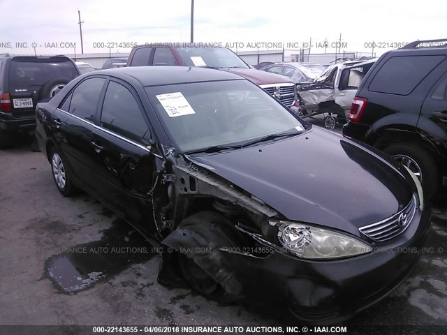 4T1BE32K95U029003 - 2005 TOYOTA CAMRY LE/XLE/SE შავი ფოტო 1
