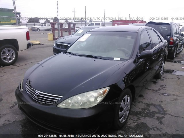 4T1BE32K95U029003 - 2005 TOYOTA CAMRY LE/XLE/SE შავი ფოტო 2
