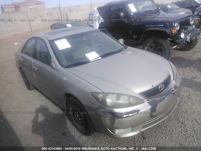 4T1BE32KX5U540767 - 2005 TOYOTA CAMRY LE/XLE/SE GOLD photo 1