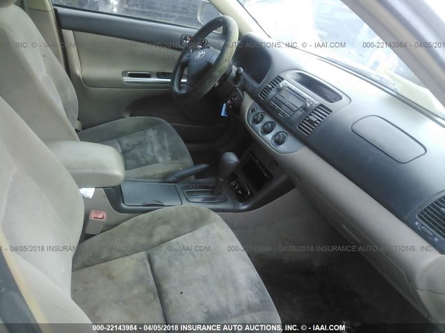 4T1BE32KX5U540767 - 2005 TOYOTA CAMRY LE/XLE/SE GOLD photo 5