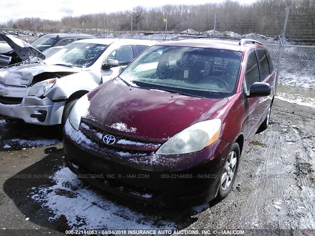 5TDZK23C88S162762 - 2008 TOYOTA SIENNA CE/LE RED photo 2