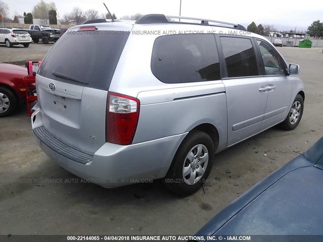 KNDMB233696276609 - 2009 KIA SEDONA EX/LX SILVER photo 4