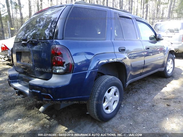 1GNDS13S132382554 - 2003 CHEVROLET TRAILBLAZER  BLUE photo 4