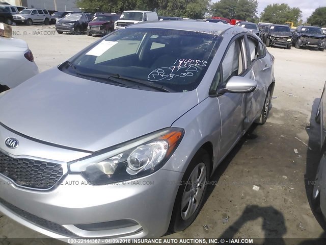 KNAFK4A67E5094447 - 2014 KIA FORTE LX SILVER photo 2