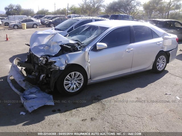 4T4BF1FK2ER381101 - 2014 TOYOTA CAMRY L/SE/LE/XLE 银色 照片 2