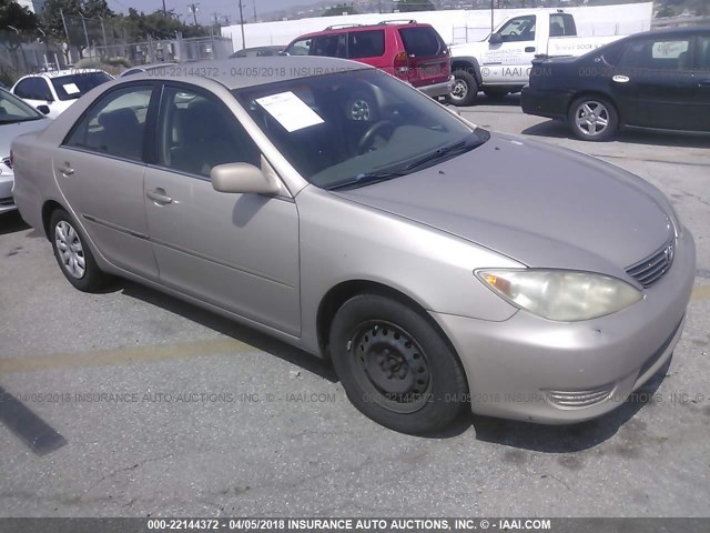 4T1BE32K76U723092 - 2006 TOYOTA CAMRY LE/XLE/SE GOLD photo 1