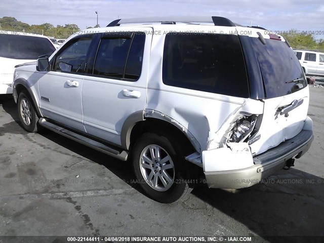 1FMEU64E06ZA24401 - 2006 FORD EXPLORER EDDIE BAUER WHITE photo 3