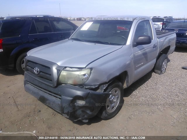 5TENX22N25Z058754 - 2005 TOYOTA TACOMA SILVER photo 2