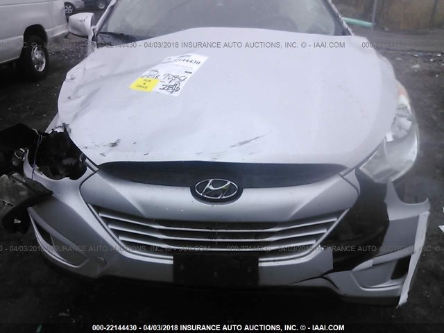 KM8JU3AC8AU109752 - 2010 HYUNDAI TUCSON GLS/LIMITED SILVER photo 6