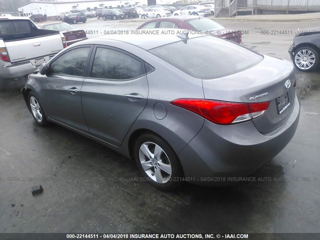 5NPDH4AEXDH433149 - 2013 HYUNDAI ELANTRA GLS/LIMITED GRAY photo 3