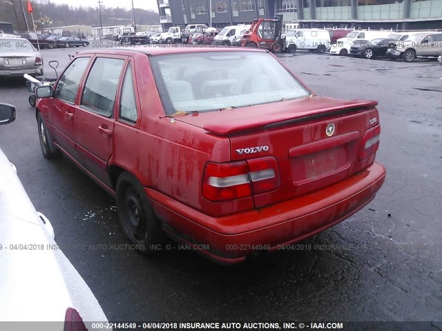 YV1LS5539W2476567 - 1998 VOLVO S70 RED photo 3