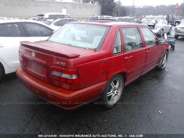 YV1LS5539W2476567 - 1998 VOLVO S70 RED photo 4