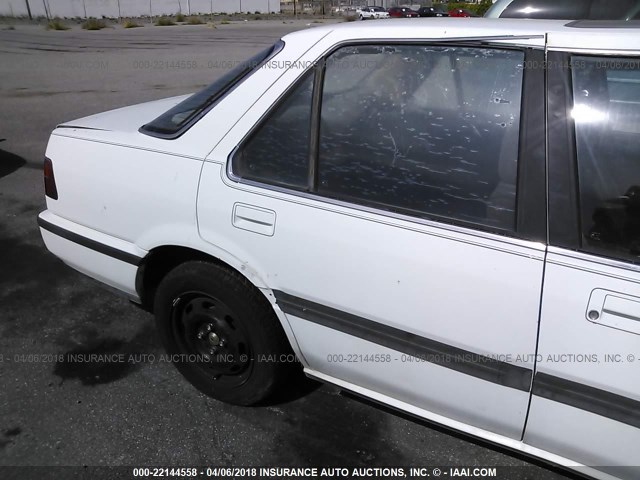 JHMCA5549KC020279 - 1989 HONDA ACCORD LXI WHITE photo 6