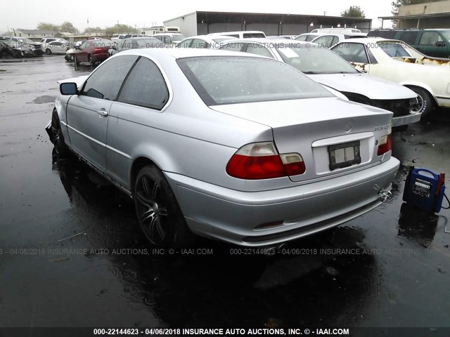 WBABN734X3PJ16302 - 2003 BMW 325 CI SILVER photo 3