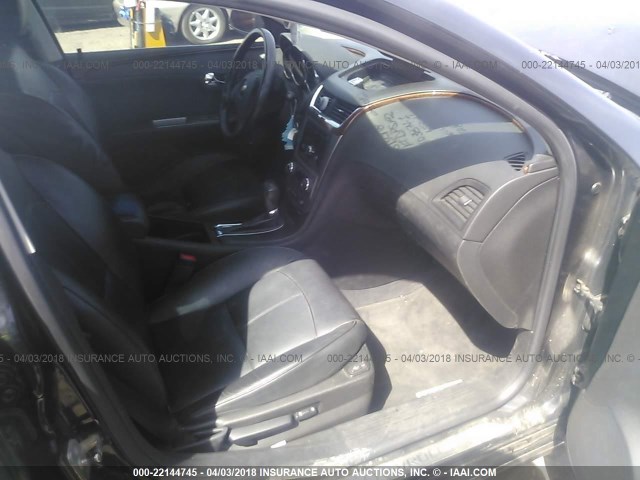 1G1ZE5EB9AF146520 - 2010 CHEVROLET MALIBU LTZ 黑色 照片 5