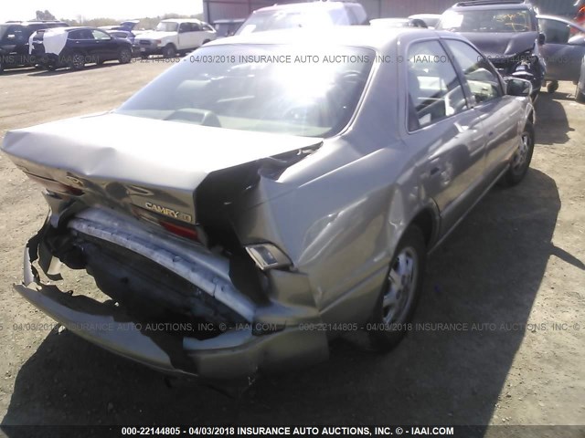 JT2BG22K8V0046786 - 1997 TOYOTA CAMRY LE/XLE BEIGE photo 6