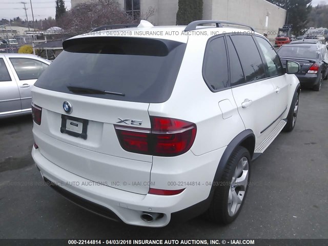 5UXZW0C57CL666576 - 2012 BMW X5 XDRIVE35D WHITE photo 4