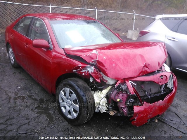 4T1BF3EK4BU605181 - 2011 TOYOTA CAMRY SE/LE/XLE Красный фото 1