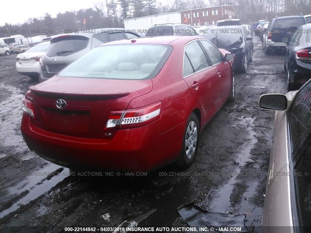 4T1BF3EK4BU605181 - 2011 TOYOTA CAMRY SE/LE/XLE Красный фото 4