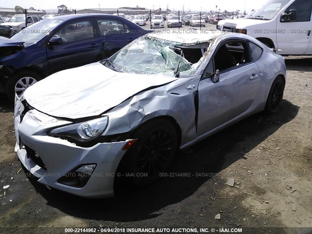 JF1ZNAA1XD2732383 - 2013 TOYOTA SCION FR-S SILVER photo 2