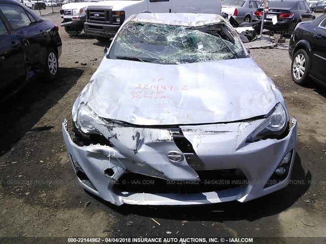 JF1ZNAA1XD2732383 - 2013 TOYOTA SCION FR-S SILVER photo 6