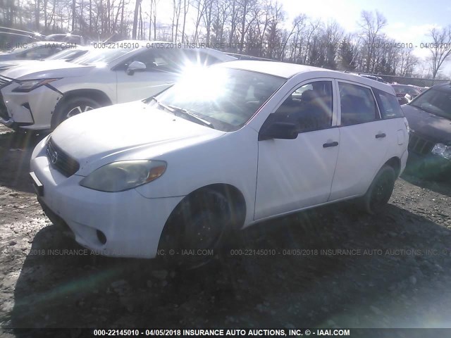 2T1LR32E56C559345 - 2006 TOYOTA COROLLA MATRIX XR WHITE photo 2